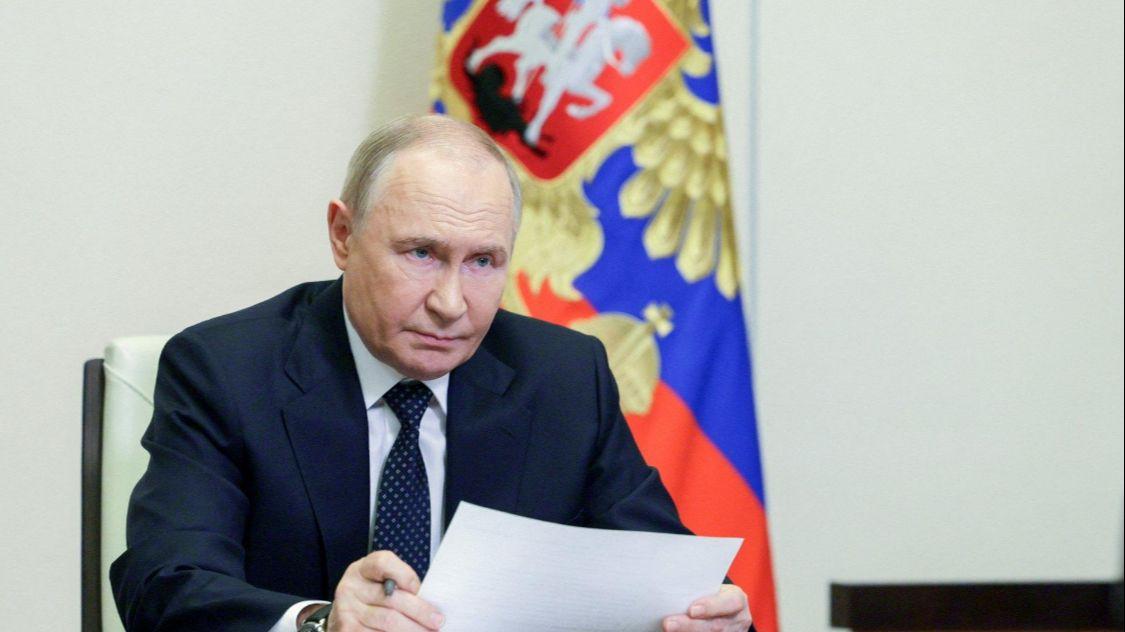 普京发狠，五常仅中国没入局，美媒猛然发现：中国在抄俄罗斯的底