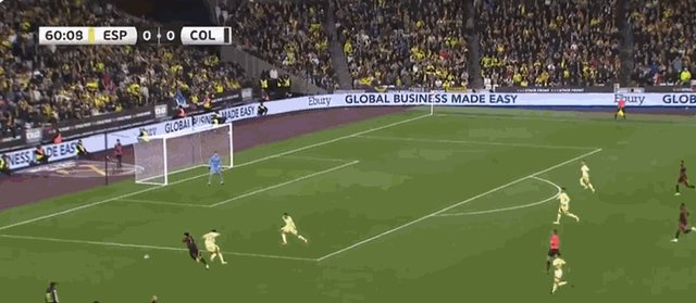 1711149772836077124.gif 0-1穆尼奥斯.gif